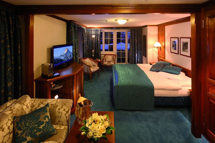 Room 4 of 46