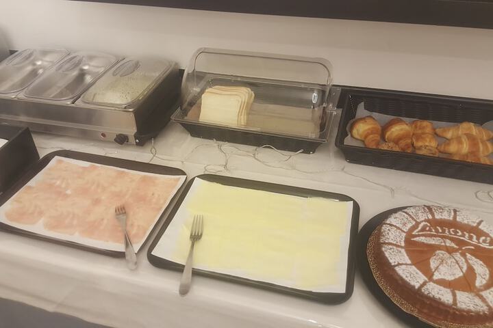 Dining 59 of 64