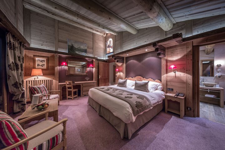 Room 8 of 88