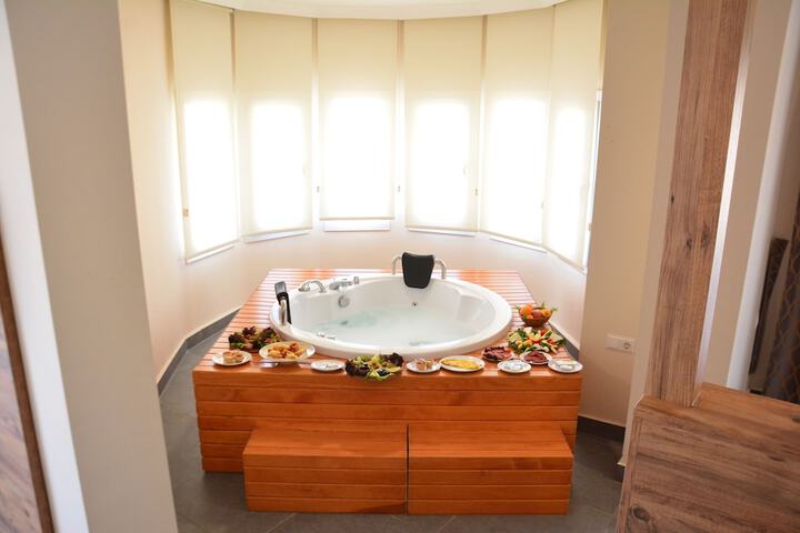 Hot Tub 51 of 70
