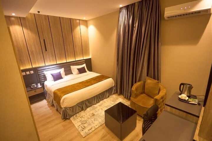 Room 3 of 30