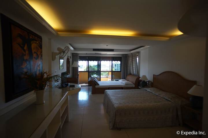 Room 5 of 52
