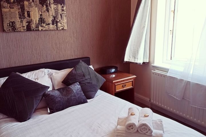 Room 14 of 50
