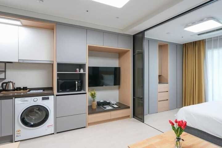 Room 19 of 27