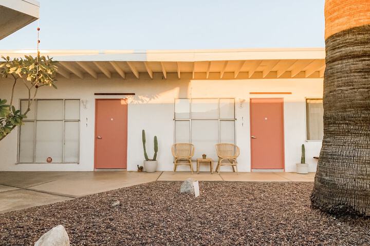 Hotel Exterior 74 of 85