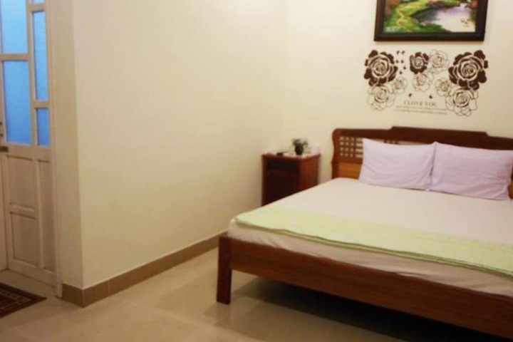 Room 8 of 37