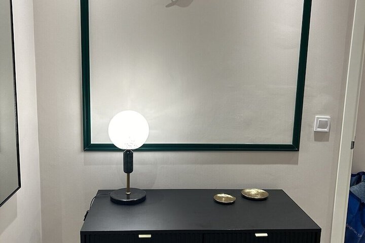 Room 6 of 67