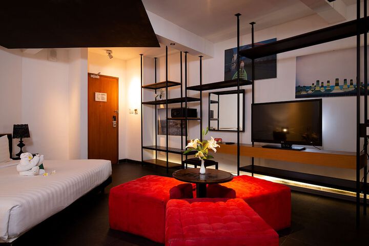Room 18 of 94