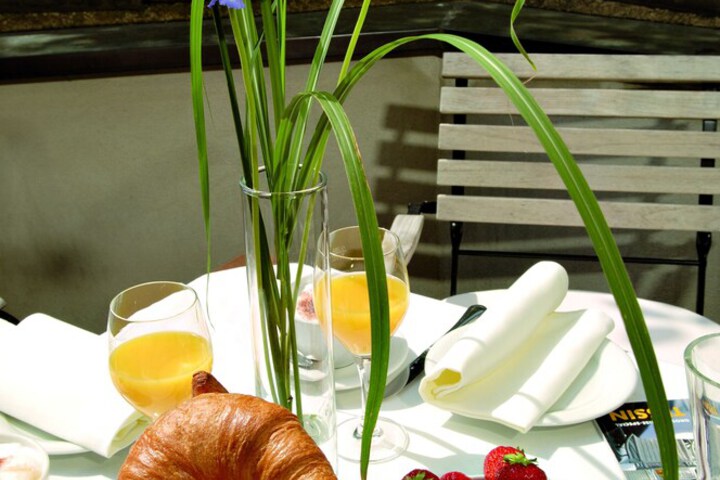 Breakfast/Coffee Service 29 of 56