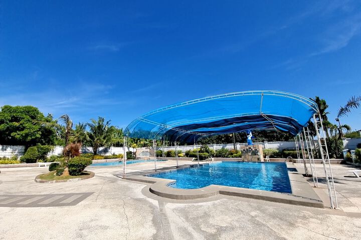 Pool 42 of 46