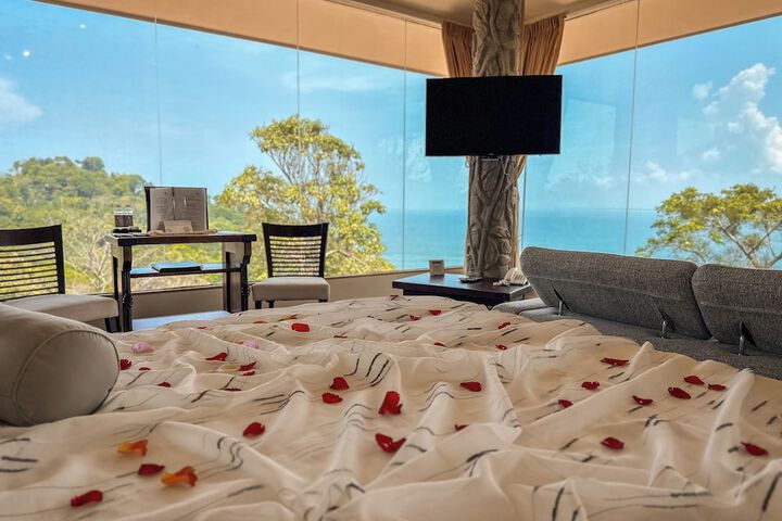 Room 8 of 31