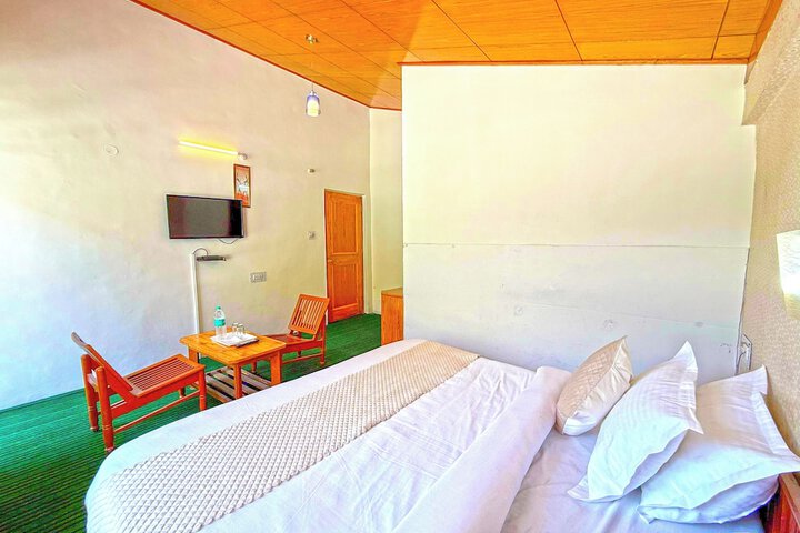 Room 19 of 40