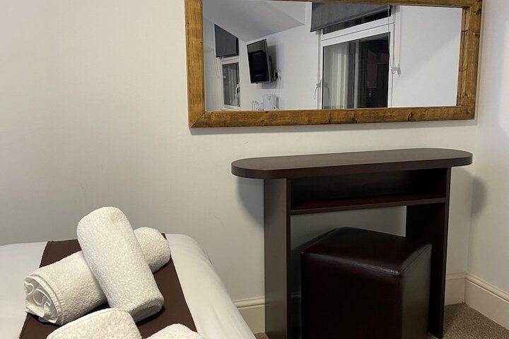Room 12 of 34