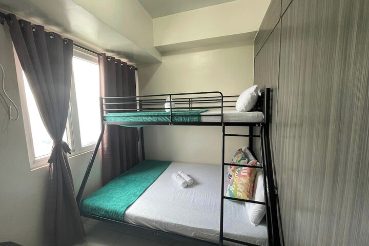 Room 15 of 216