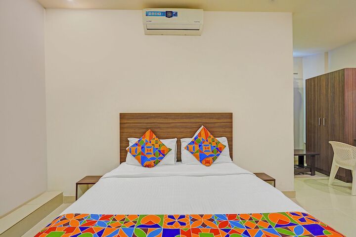 Room 15 of 26