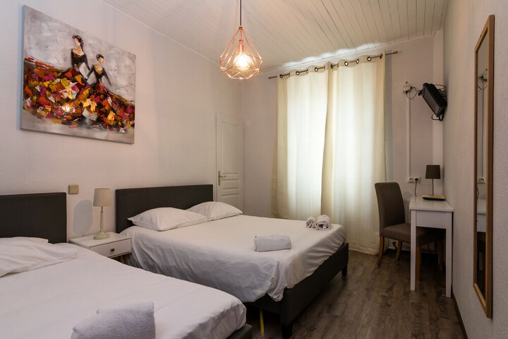 Room 13 of 62
