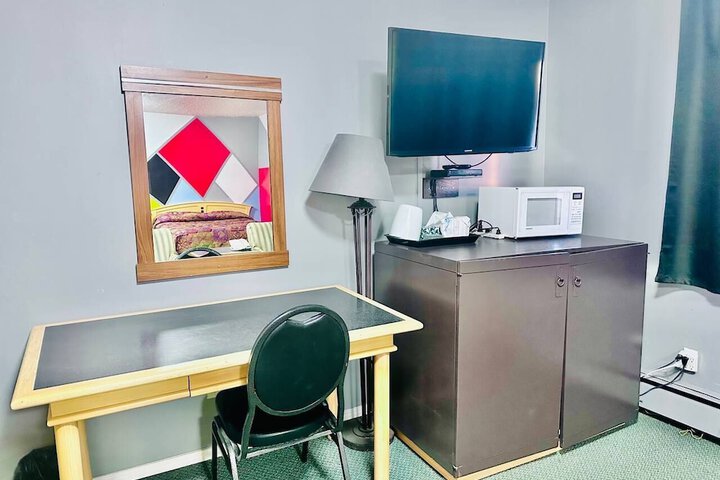 Room 5 of 15
