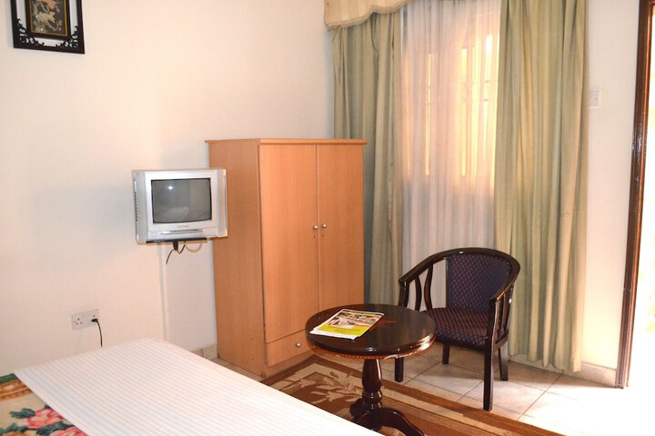 Room 7 of 56