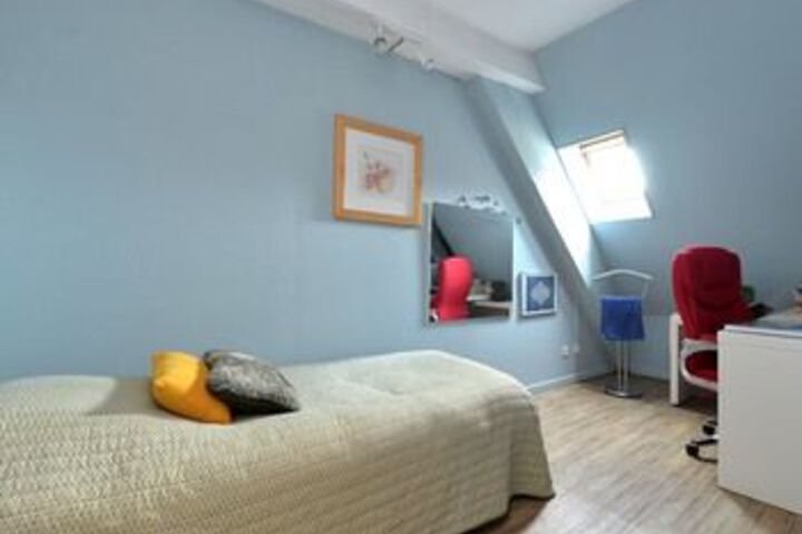 Room 40 of 130