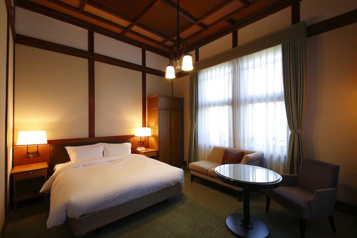 Room 19 of 117