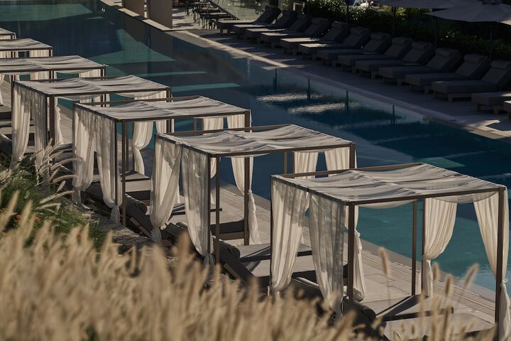 Pool 68 of 115