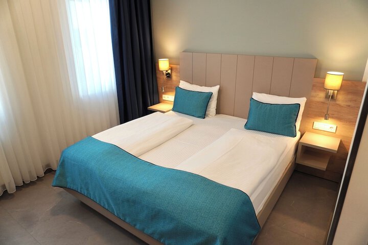 Room 30 of 70