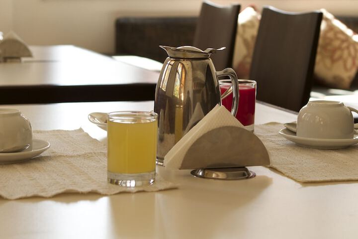 Breakfast/Coffee Service 12 of 29