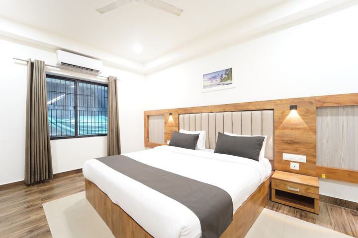 Room 7 of 11