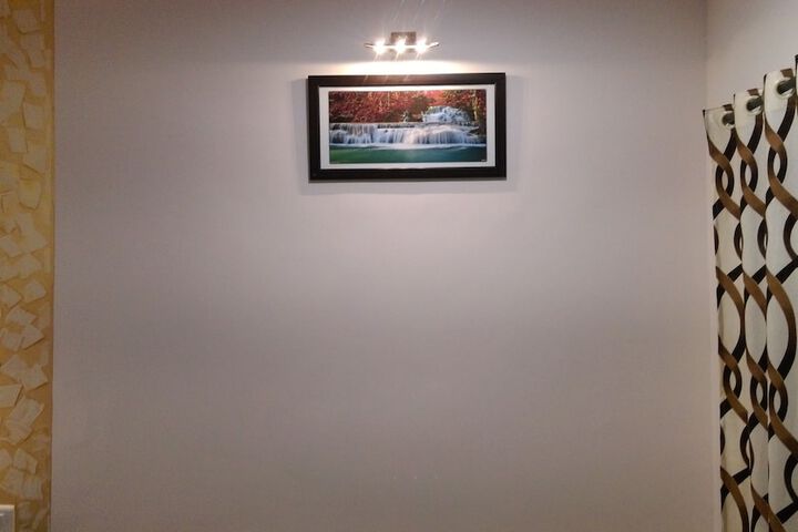 Room 11 of 25