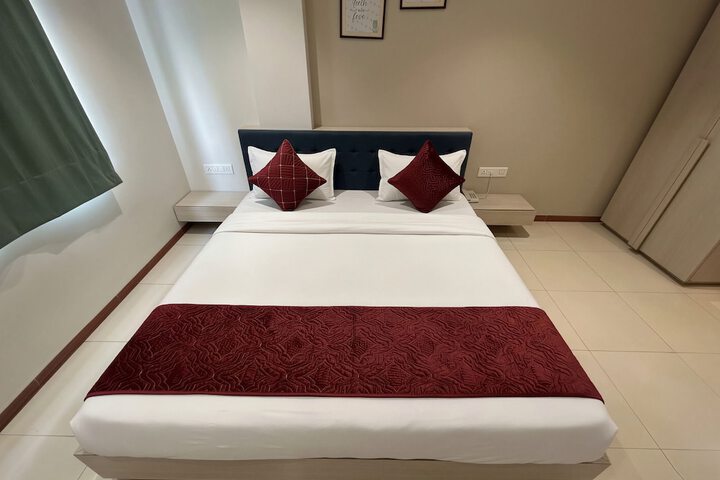 Room 15 of 37