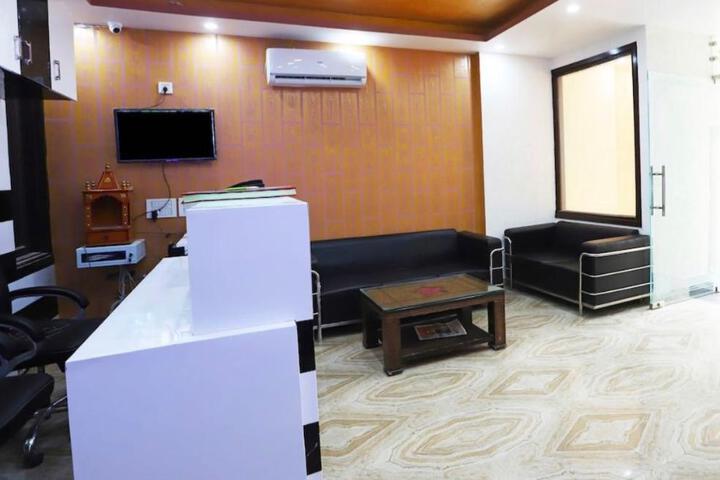 Flagship Hotel BR Inn Near Dwarka Sector 9 Metro Station