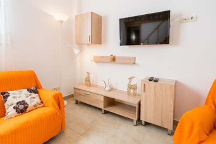 Room 9 of 18