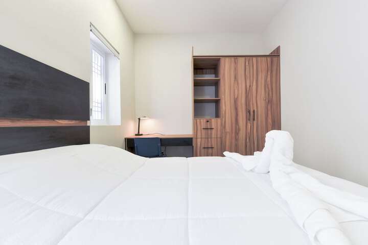 Room 13 of 228