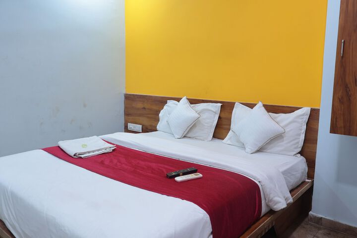 Room 15 of 18