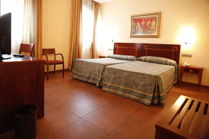 Room 13 of 41