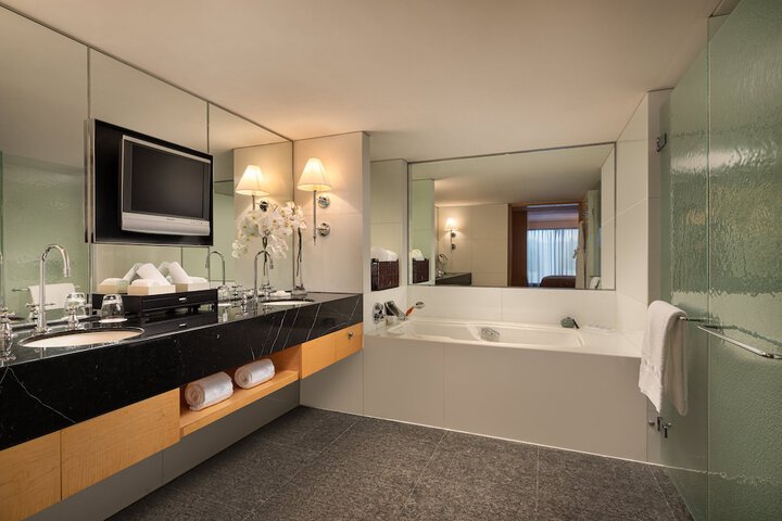 Room 71 of 144