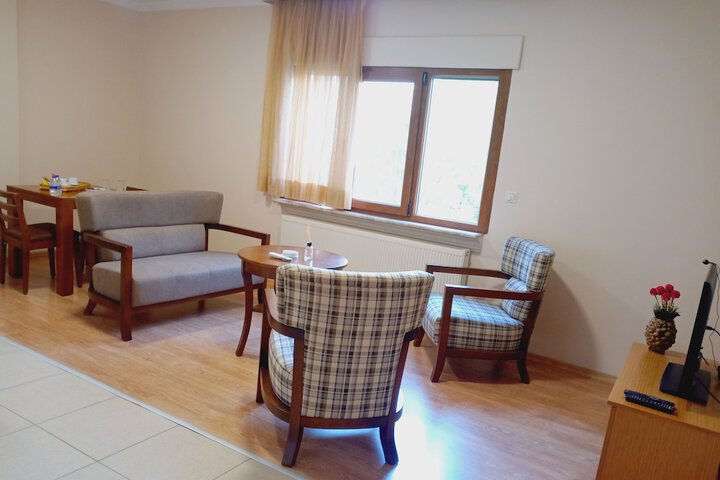 Room 28 of 50