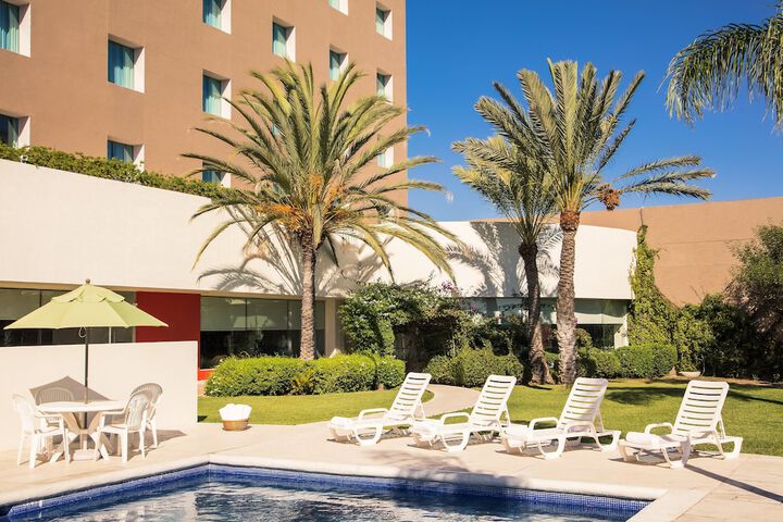Hotel with Pool