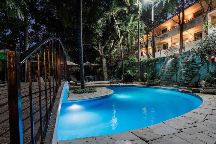 Pools & Facilities