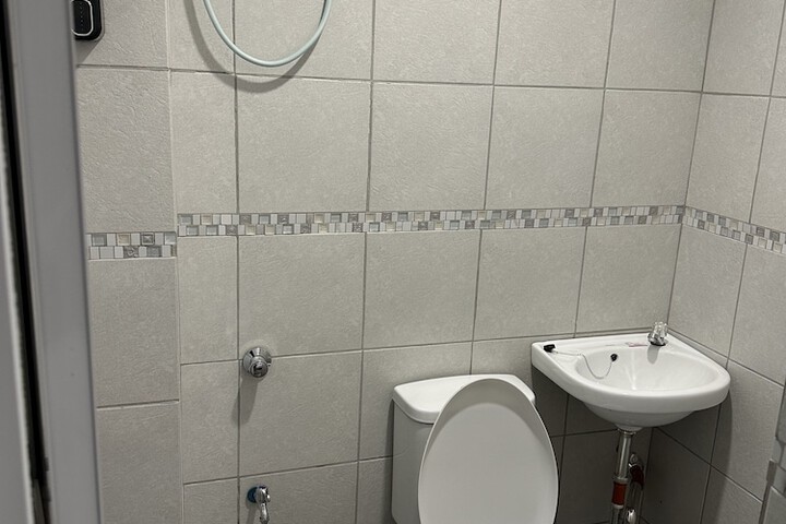 Room 17 of 23