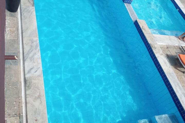 Pool 20 of 39