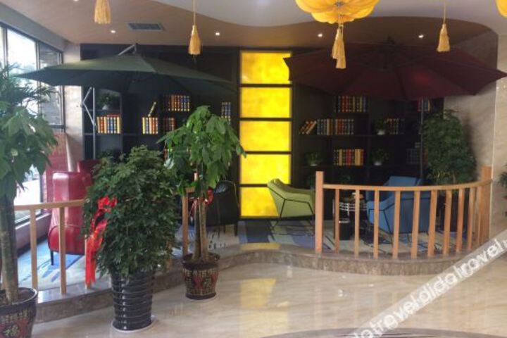 Hotel Interior 19 of 33