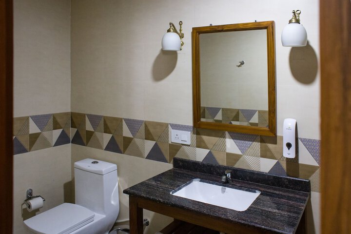 Room 6 of 23