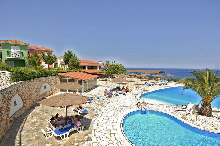 Hotel with Pool