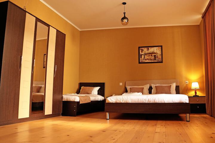 Room 22 of 71