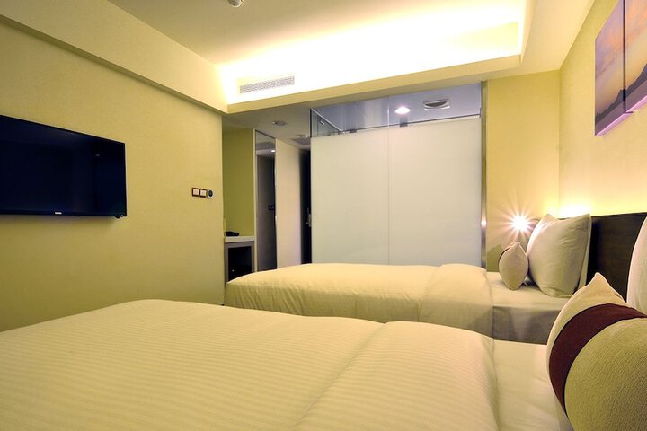 Room 20 of 39
