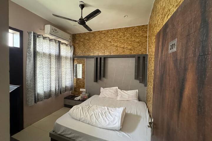 Room 18 of 22