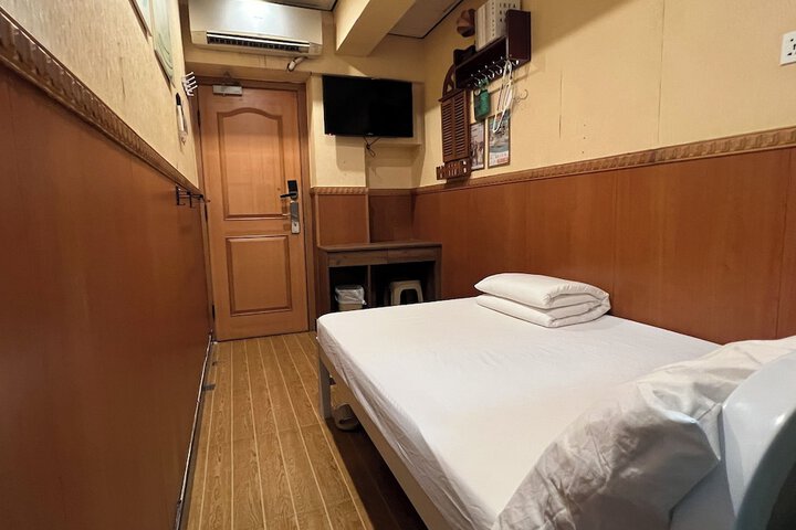 Room 22 of 30