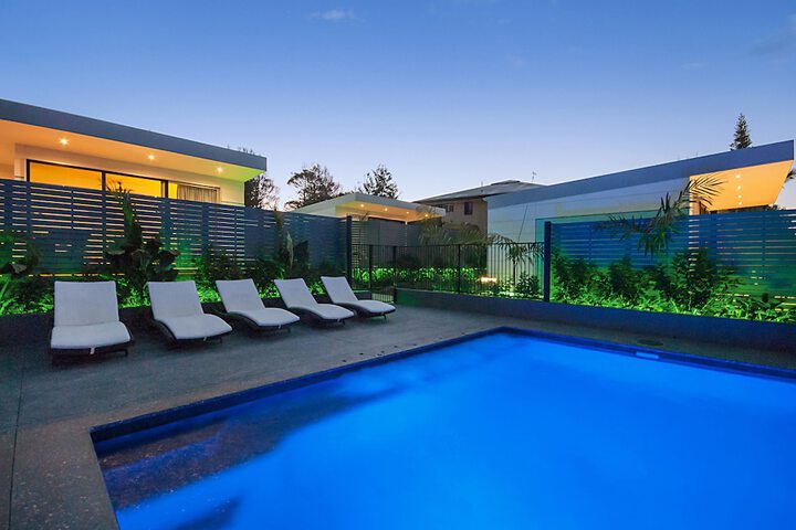 Pool Hotel