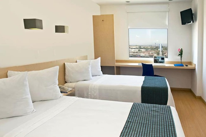 Room 5 of 34